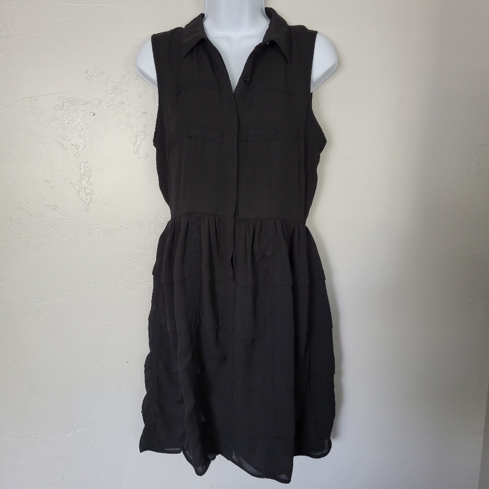 Sachin + Babi Black Dress Button Up Collared Sleeveless Tiered V-neck Size 4